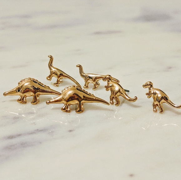 unbranded Jewelry - Dinosaur gold stud post earring 3 pairs! 🦕